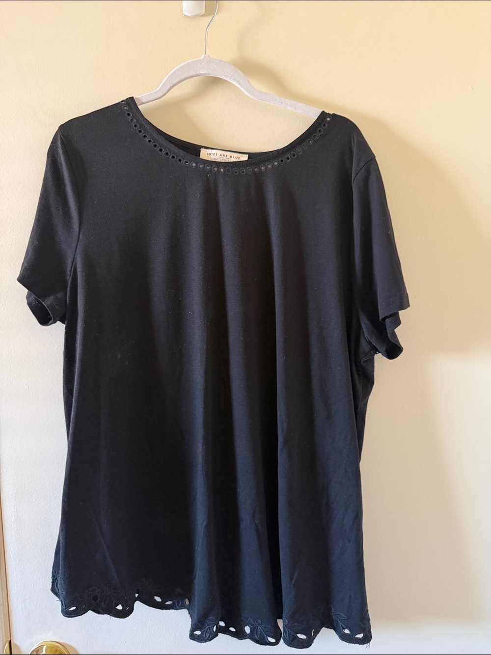 Maternity Like New Top